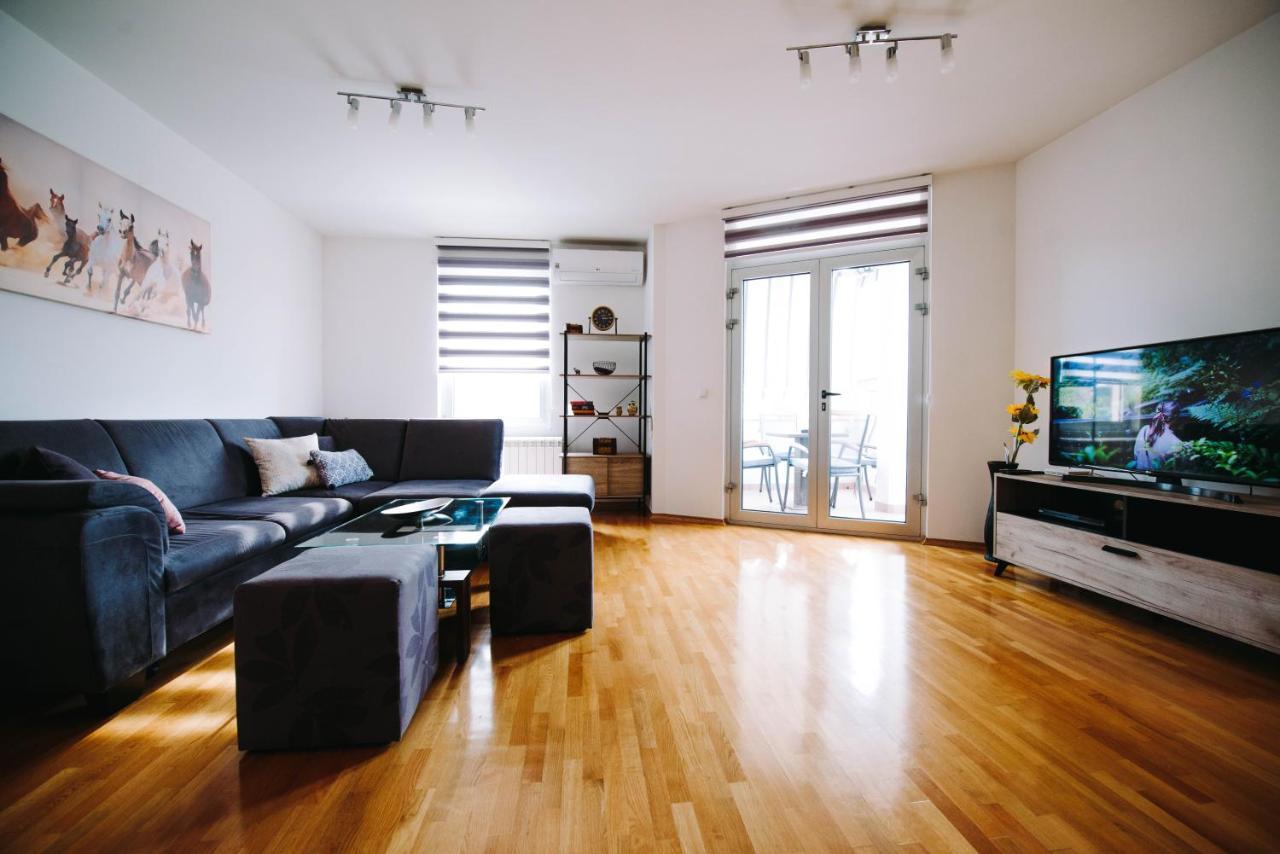 Apartman Oaza 巴尼西卢卡 外观 照片